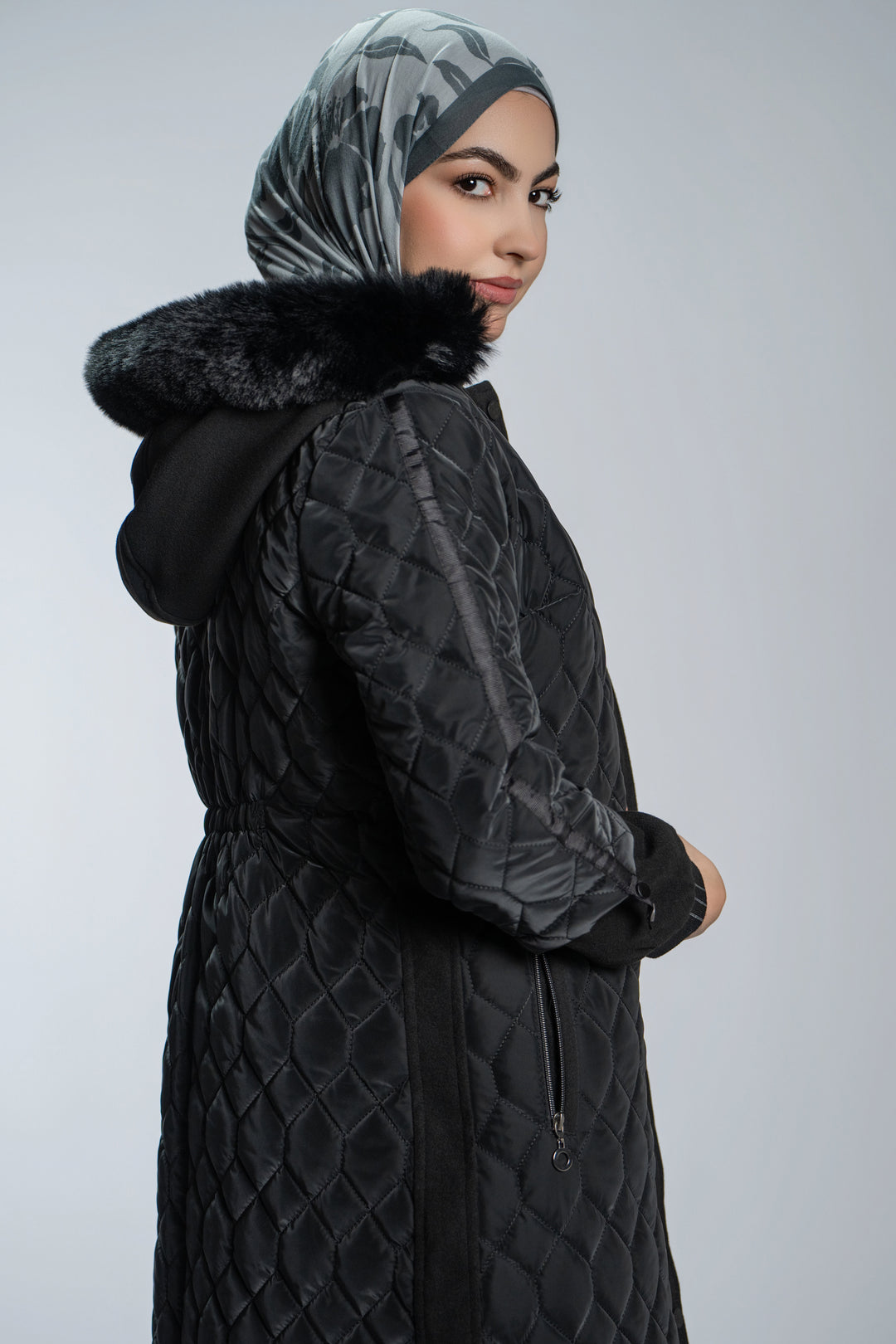 #color_black-4020
