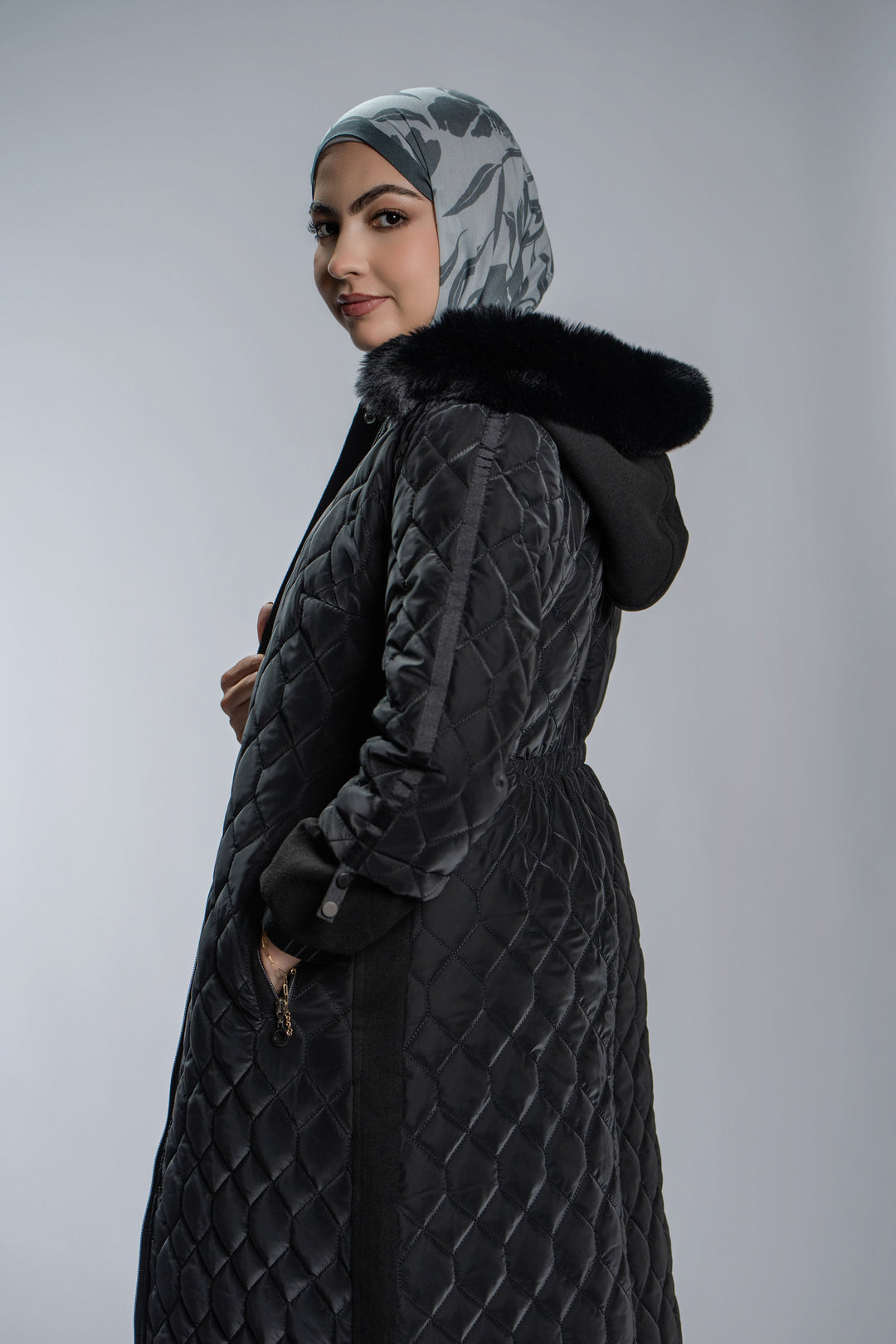 #color_black-4020