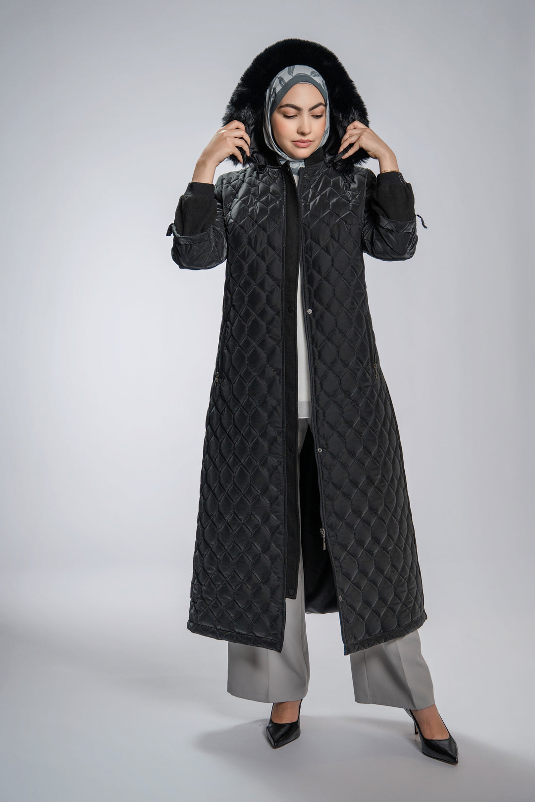 #color_black-4020