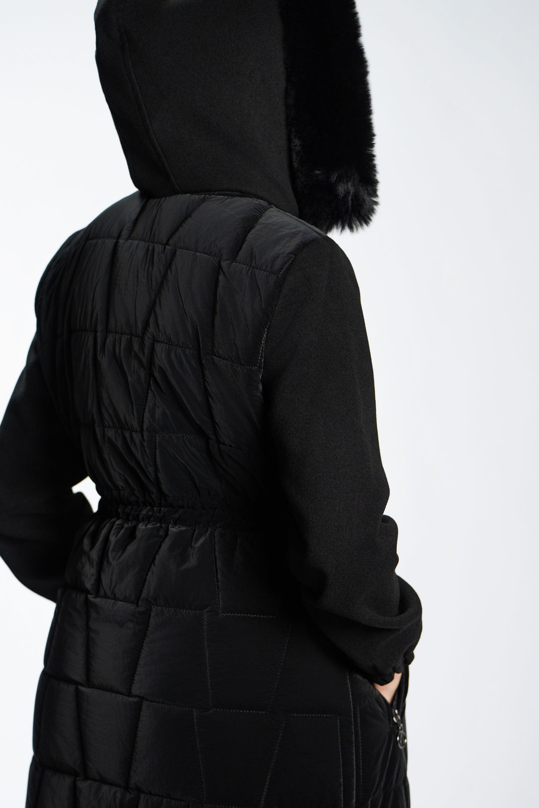 #color_black-4021