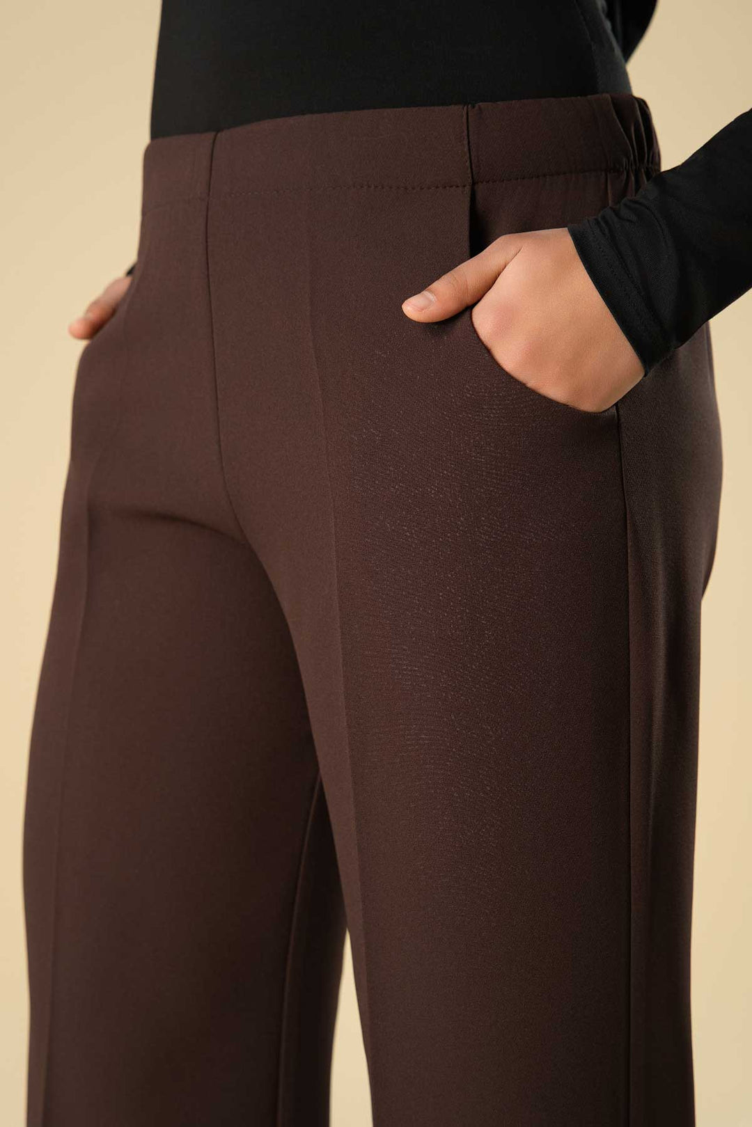 #color_dark-chocolate-brown