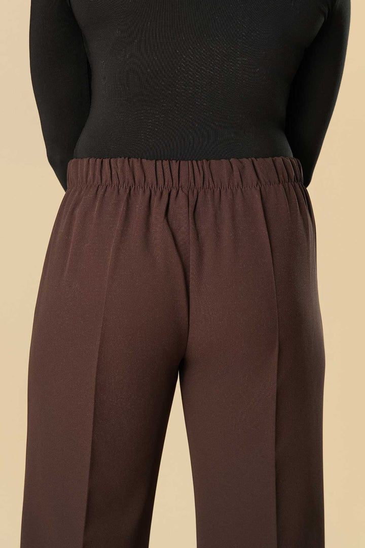 #color_dark-chocolate-brown